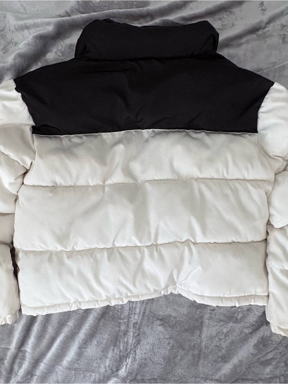 Charlotte Russe Black and Cream Puffer Jacket Size XL - Picture 5 of 6